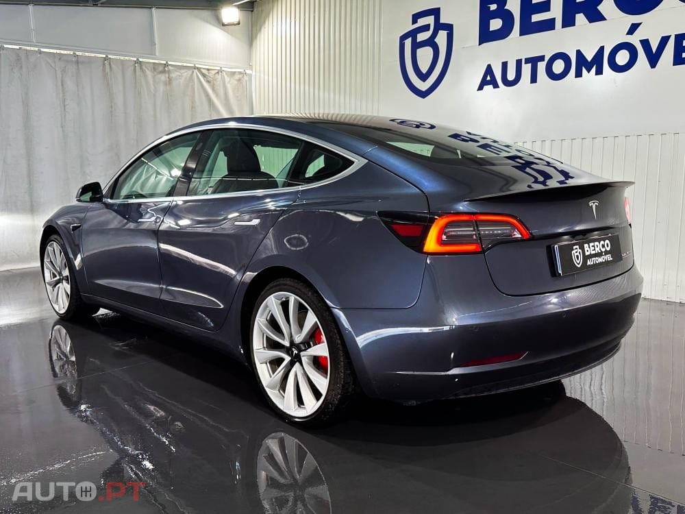 Tesla Model 3 Performance AWD