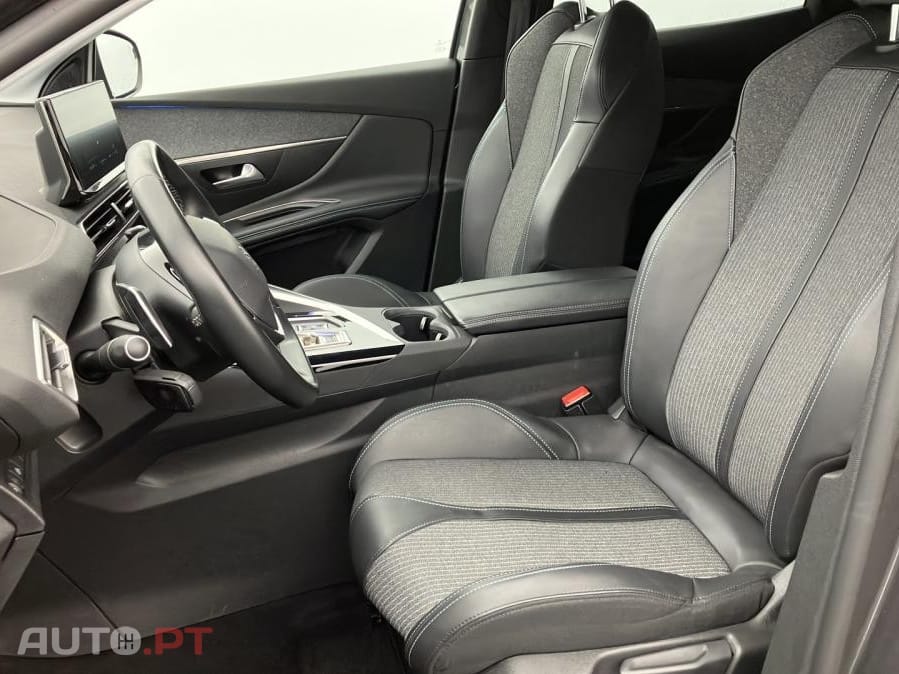 Peugeot 3008 1.5 BlueHDi Allure Pack EAT8
