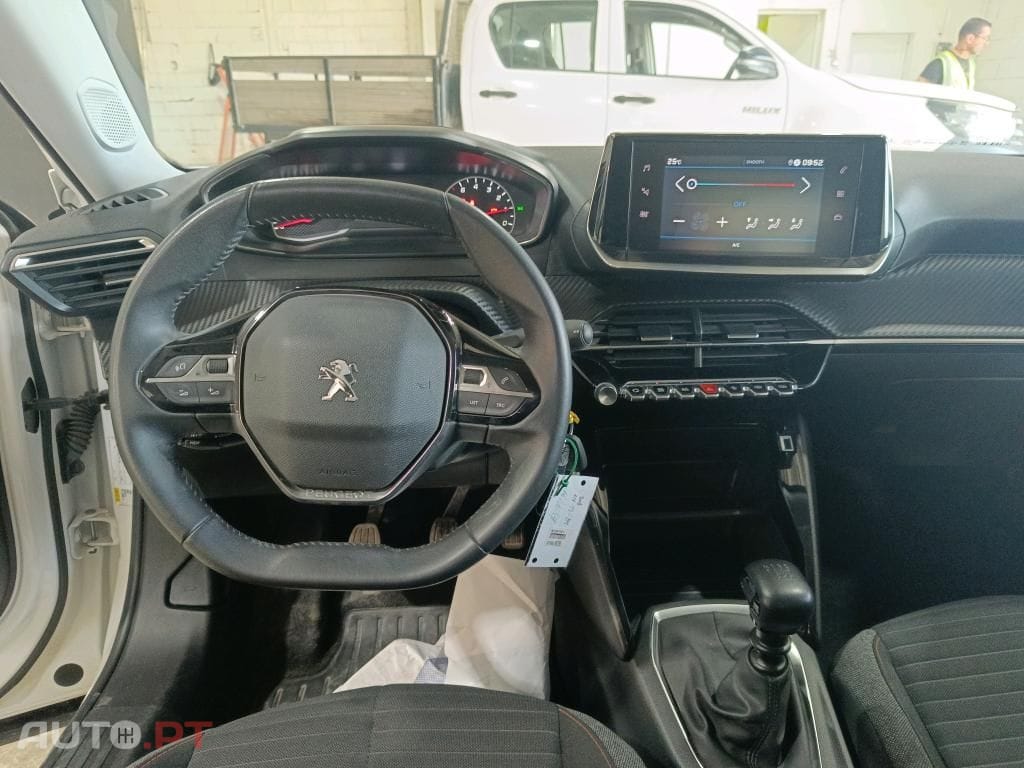 Peugeot 2008 1.2 PureTech Active