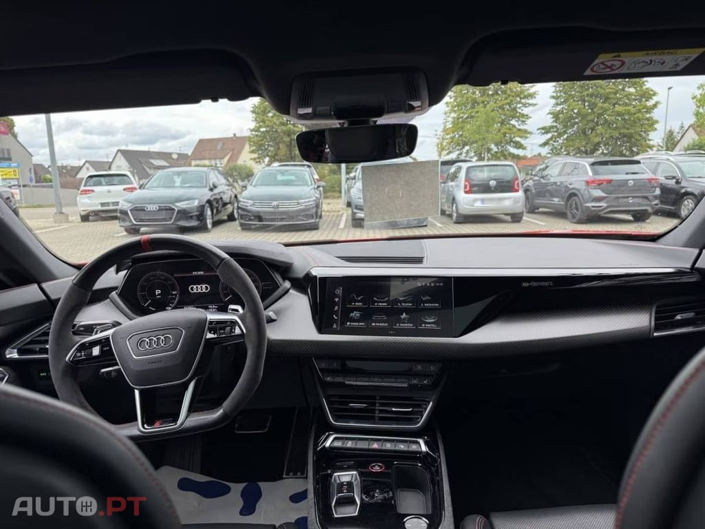 Audi RS E-Tron GT quattro