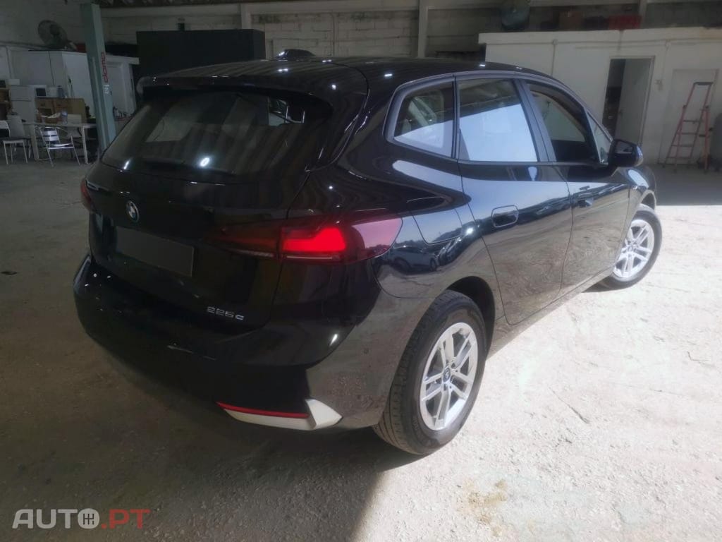 BMW 225 e xDrive