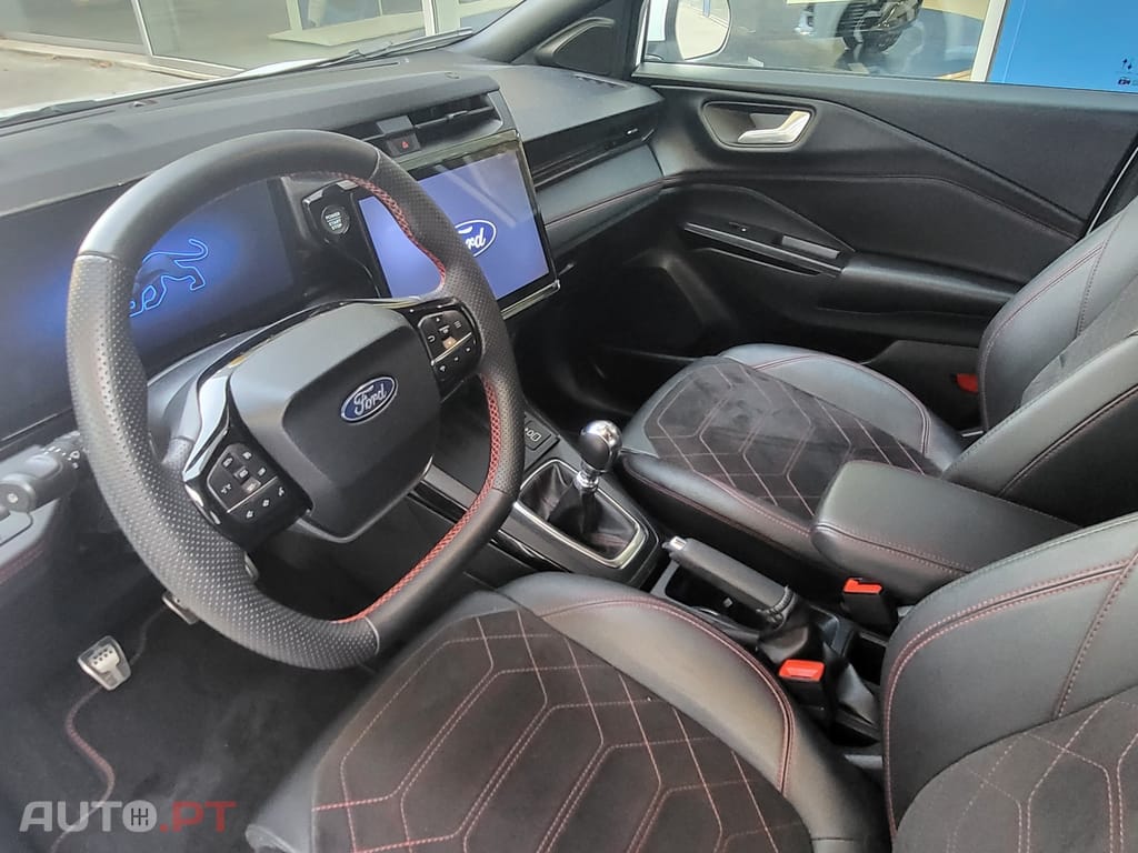 Ford Puma 1.0 EcoBoost mHEV ST-Line X