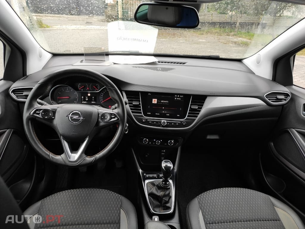 Opel Crossland X 1.2 T Innovation J17