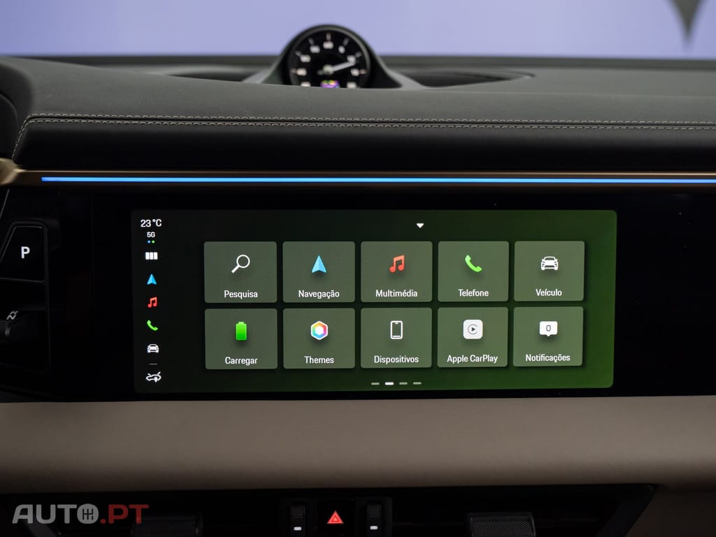 Porsche Macan Electric 4
