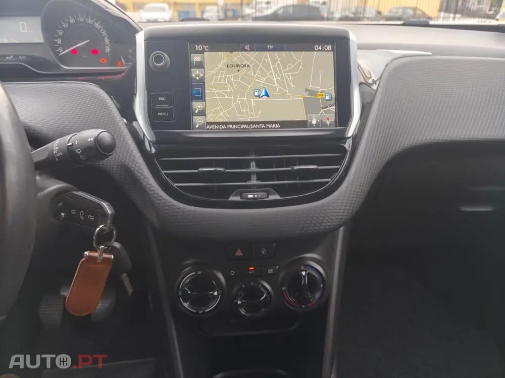 Peugeot 208 1.6 BlueHDi Style