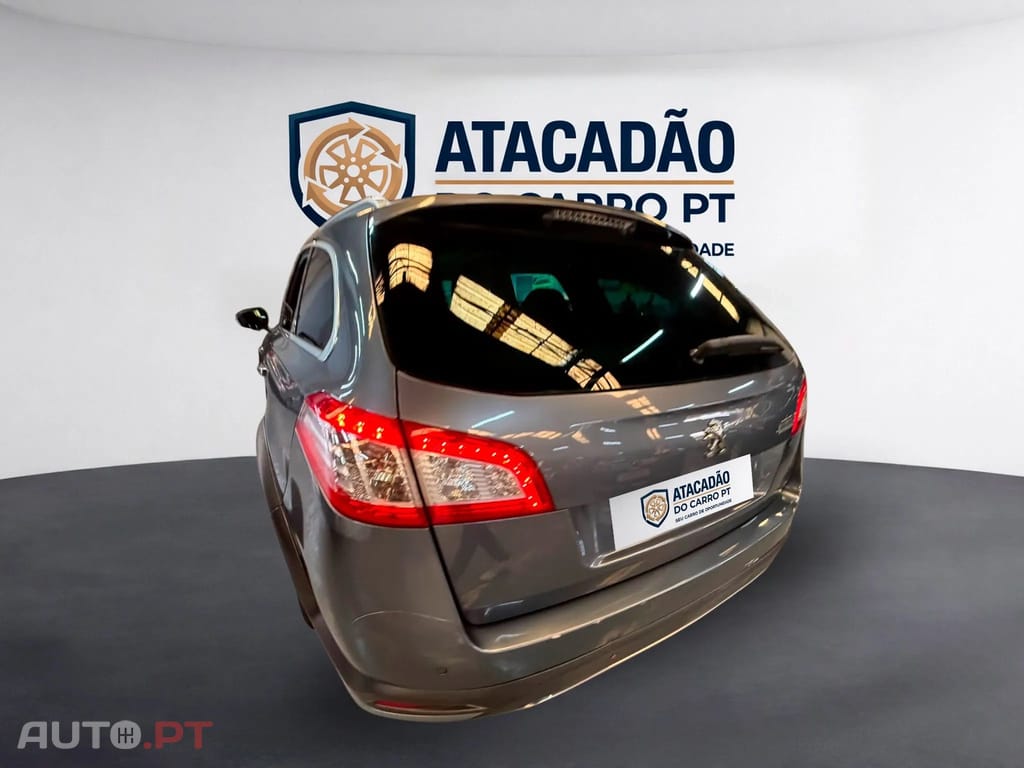 Peugeot 508 RXH 2.0 HDi Hybrid4 2-Tronic — fotografia 22