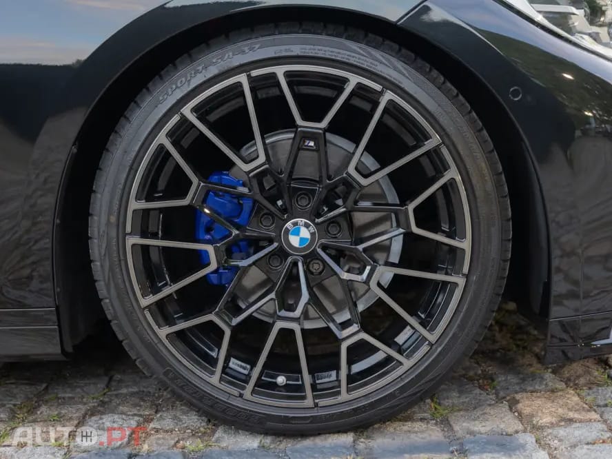 BMW 320 PACK M - LOOK M3