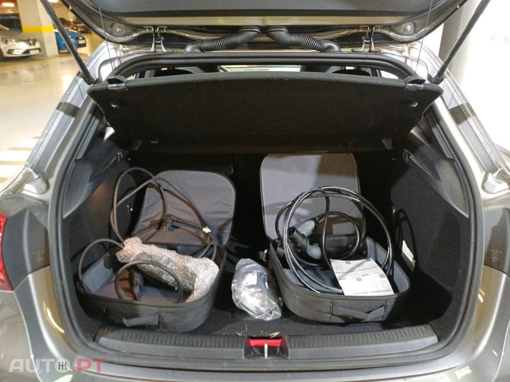 Mercedes-Benz A 250 e