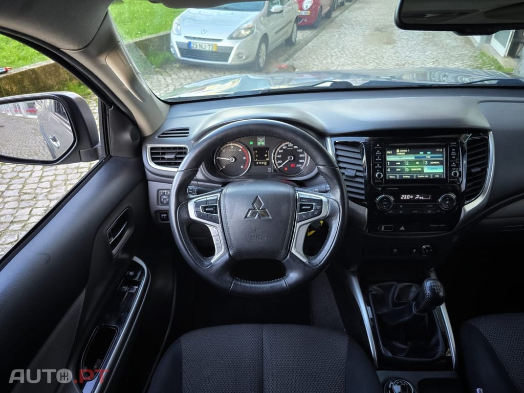 Mitsubishi L200 2.4 DI-D CD Instyle Strakar 4WD