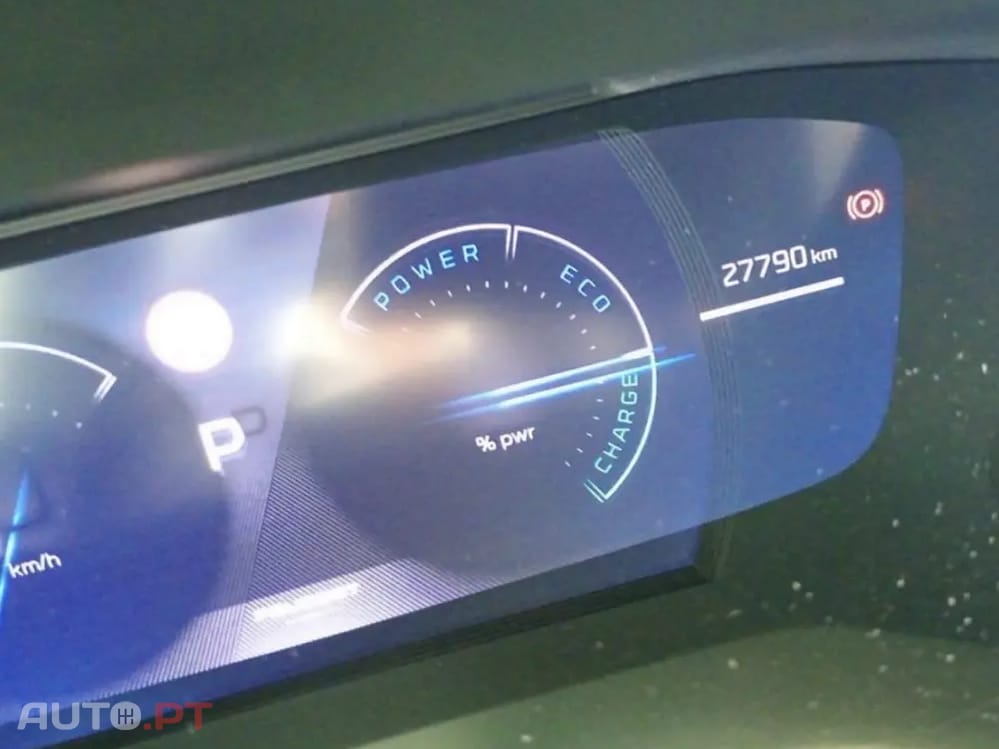Peugeot E-2008 50 kWh GT