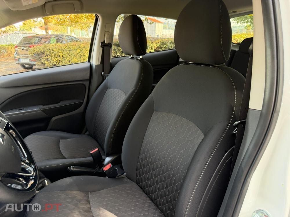 Mitsubishi Space Star 1.2 Intense Connect Edition