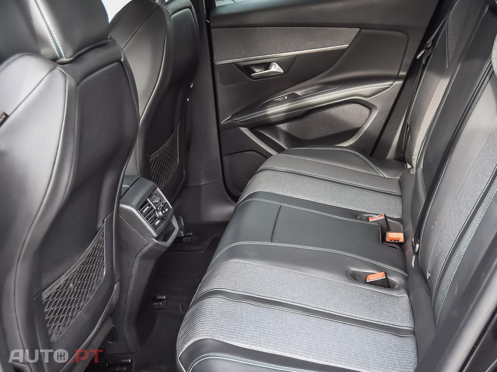 Peugeot 3008 1.6 Hybrid4 Allure Pack e-EAT8