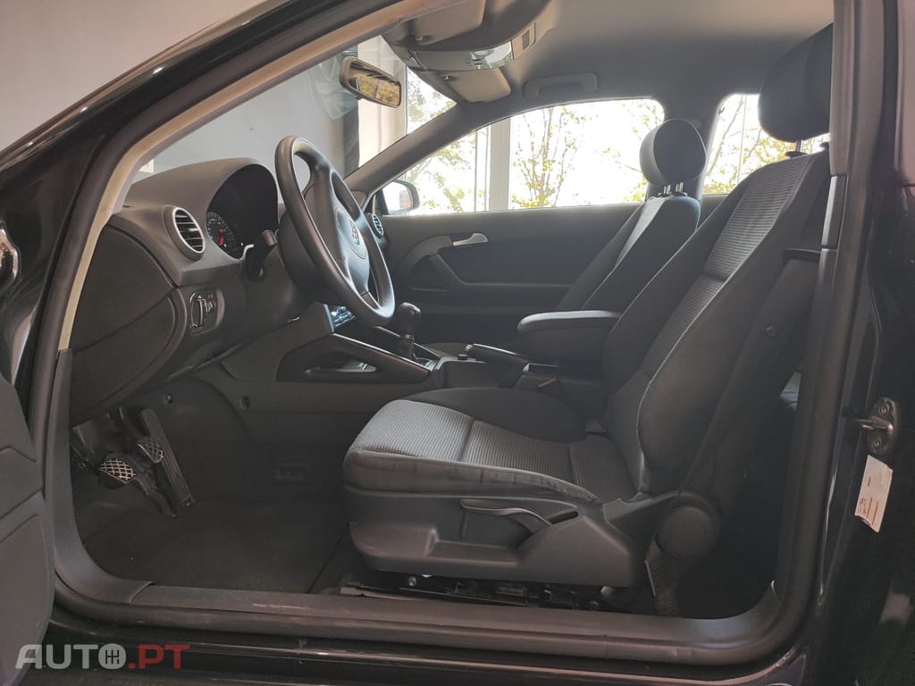 Audi A3 2.0TDI AMB (1DONO)