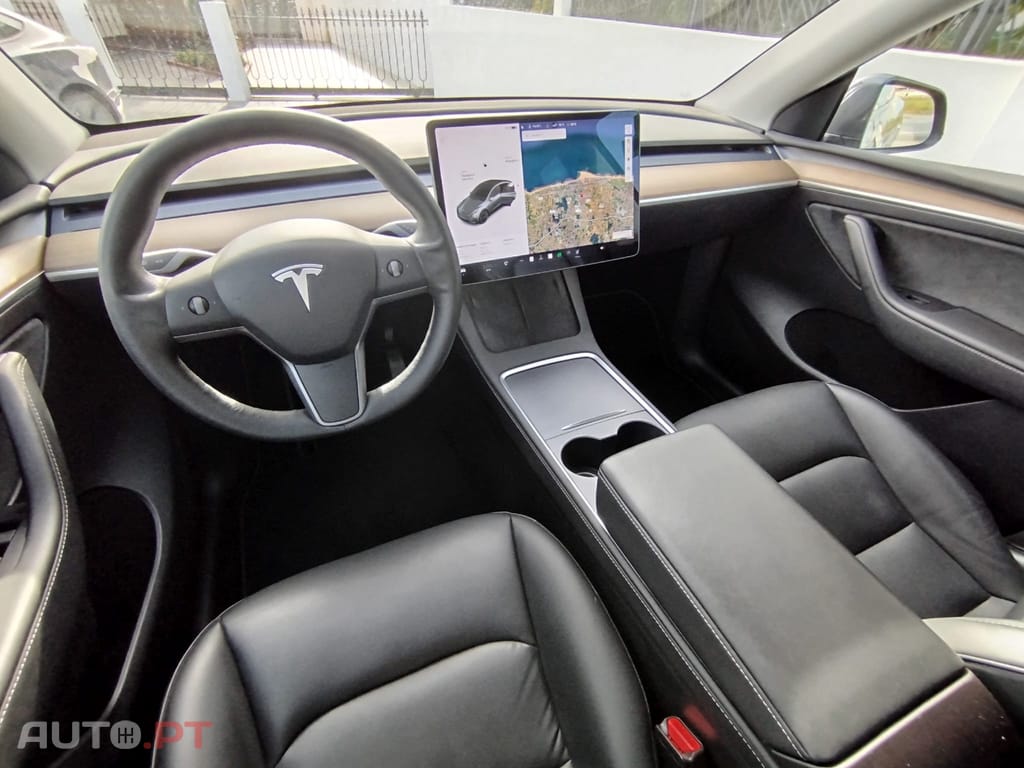 Tesla Model Y Long Range Tração Integral