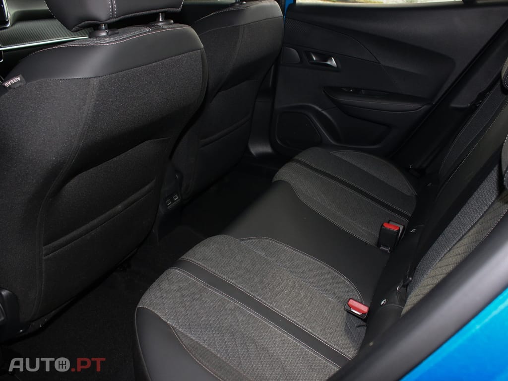 Peugeot 2008 1.2 Allure