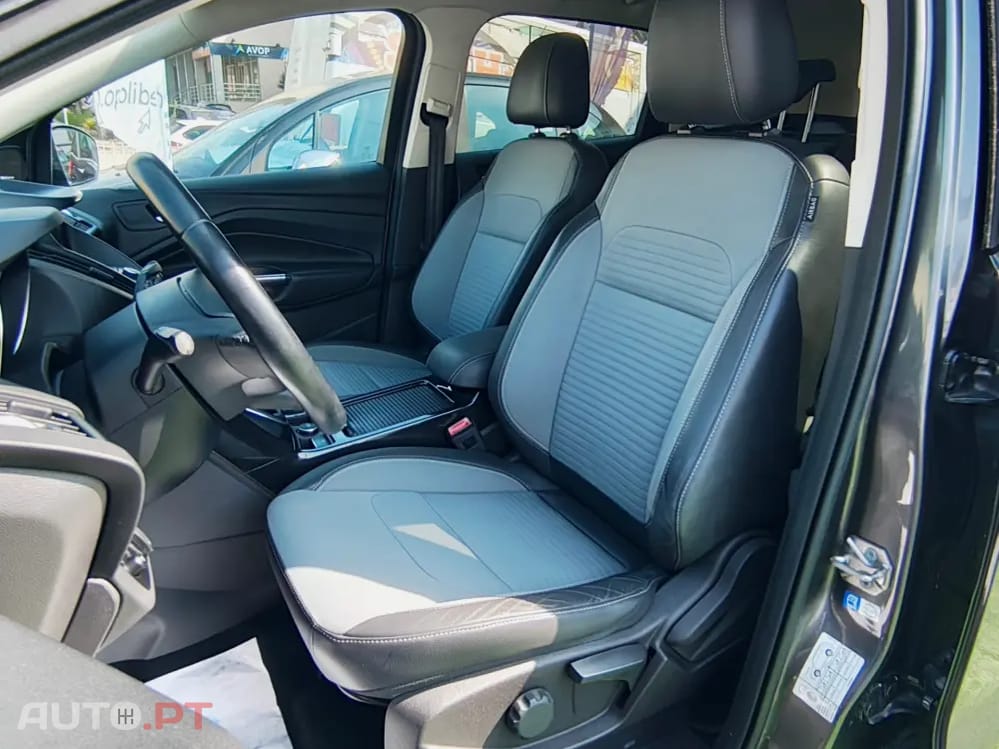 Ford Kuga 1.5 TDCi EcoBlue Titanium