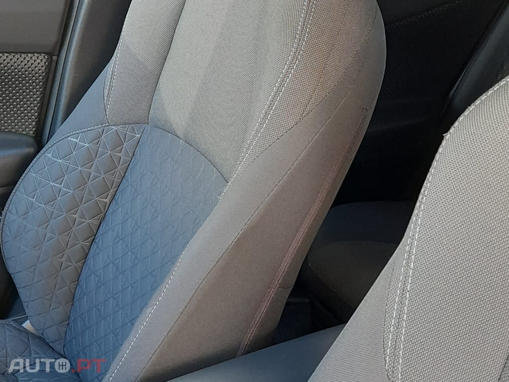 Toyota C-HR 1.8 Hybrid Square Collection