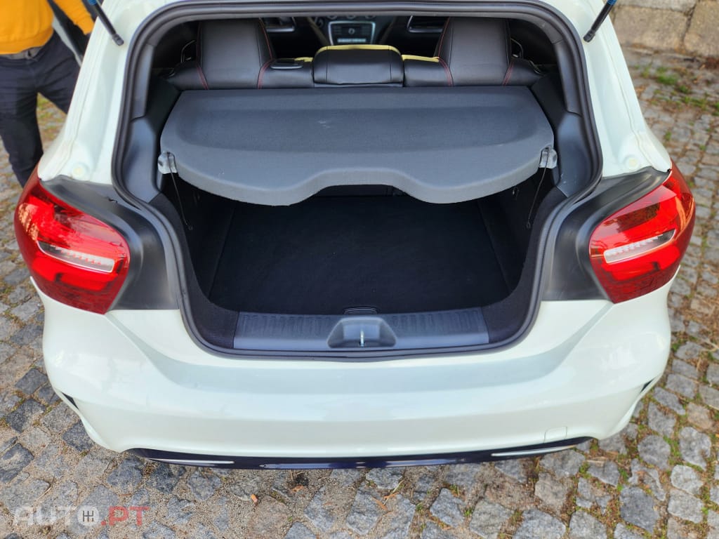 Mercedes-Benz A 180 d AMG Line