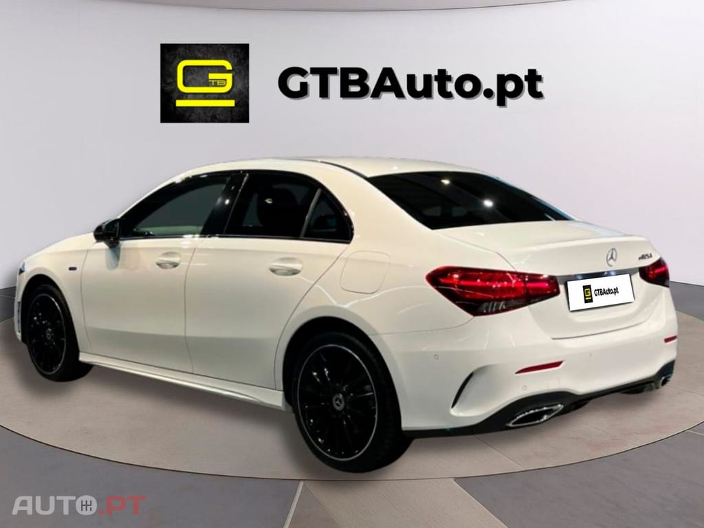 Mercedes-Benz A 250 e Limousine AMG I.V.A DEDUTÍVEL 