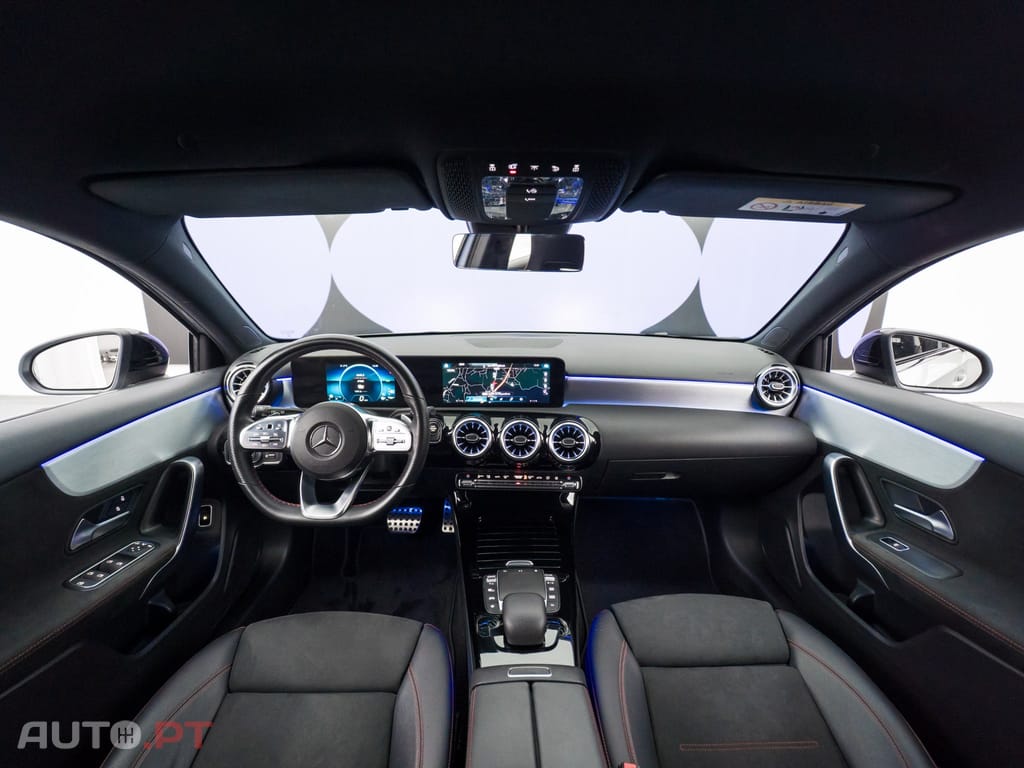 Mercedes-Benz A 250 e AMG Line