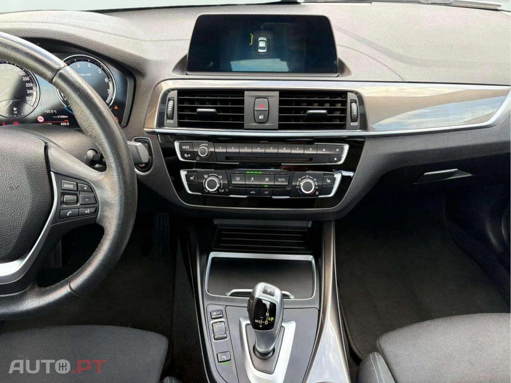 BMW 218 i Coupe Line Sport Auto