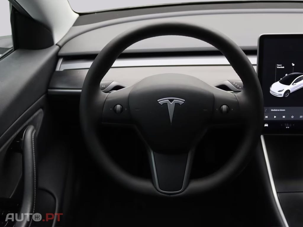 Tesla Model 3 Long-Range AWD I.V.A DEDUTÍVEL