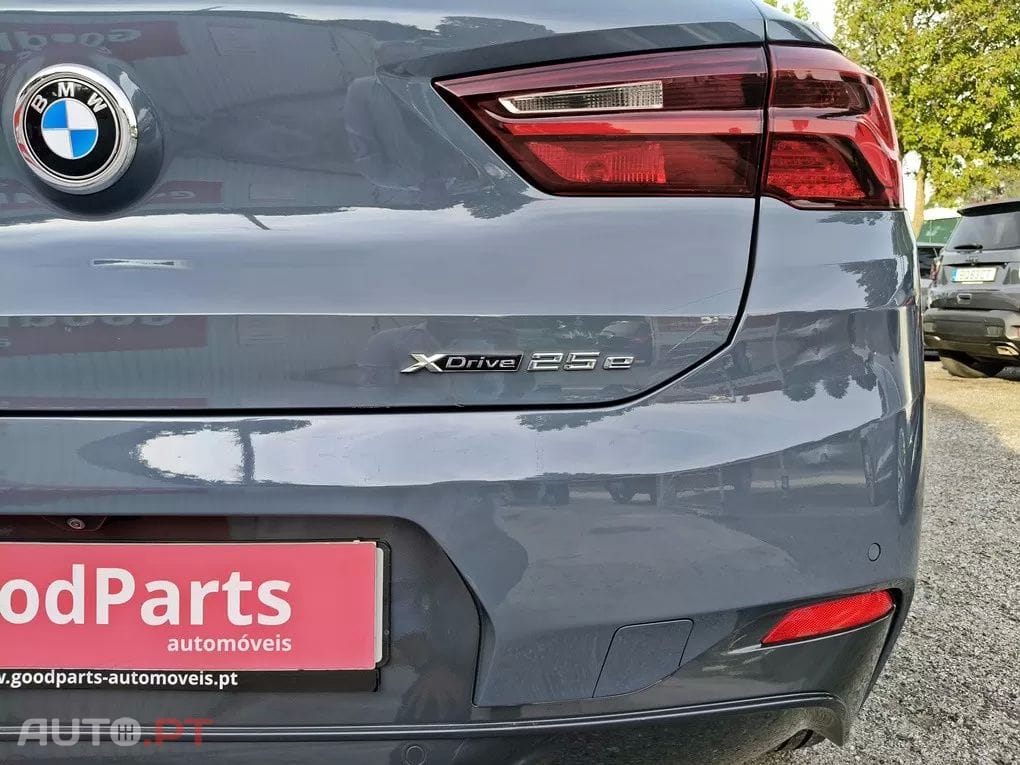 BMW X2 25 e xDrive Pack M
