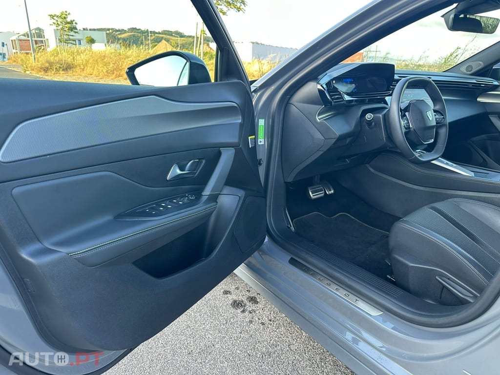 Peugeot E-308 54 kWh GT