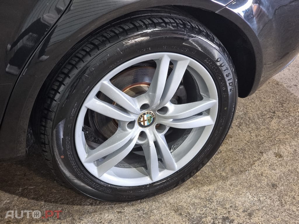 Alfa Romeo 159 Sportwagon 1.9 JTDm 16V Sportiva+