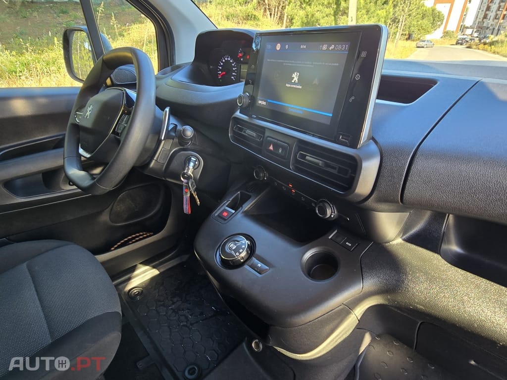 Peugeot Partner 1.5 BlueHDi Asphalt Standard EAT8