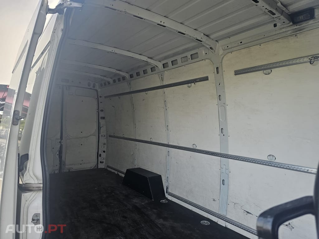 Iveco Daily 35 S14 L4H2 Longa