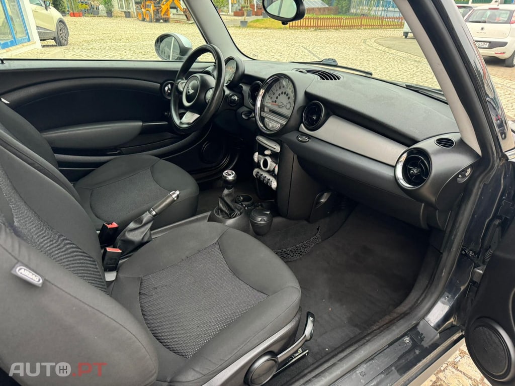 MINI Clubman Cooper 1.6 D