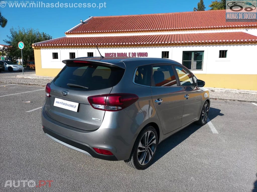 Kia Carens 1.7 CRDI ISG TX 7 Lug