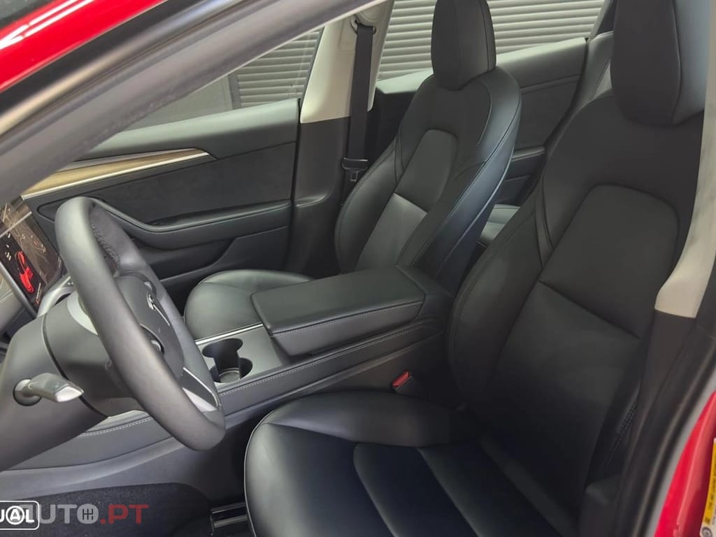Tesla Model 3 Standard Range Plus RWD