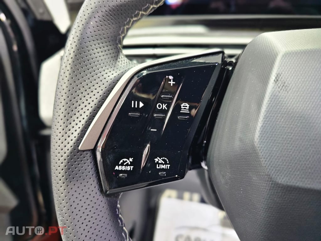 Peugeot 5008 GT Hybrid e-DCS6
