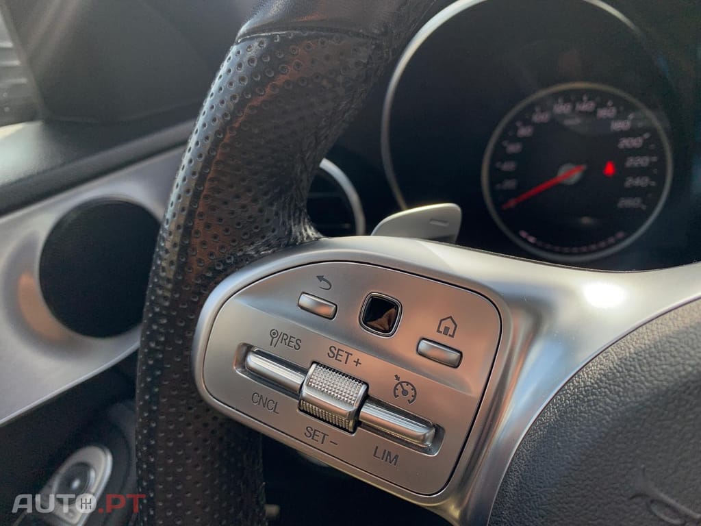Mercedes-Benz C 220 d AMG Line
