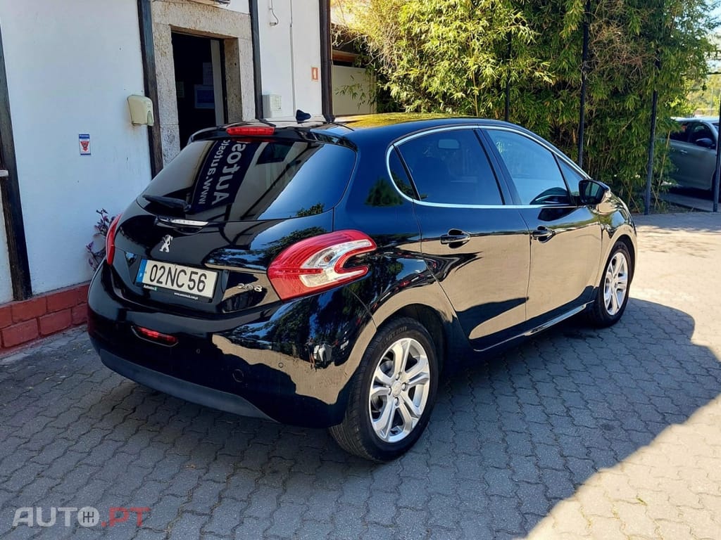 Peugeot 208 1.2 VTi Active
