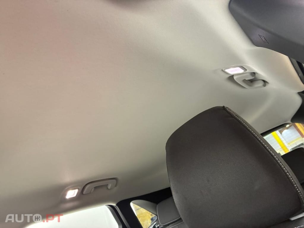 Ford Kuga 2.5 FHEV Powershift Titanium