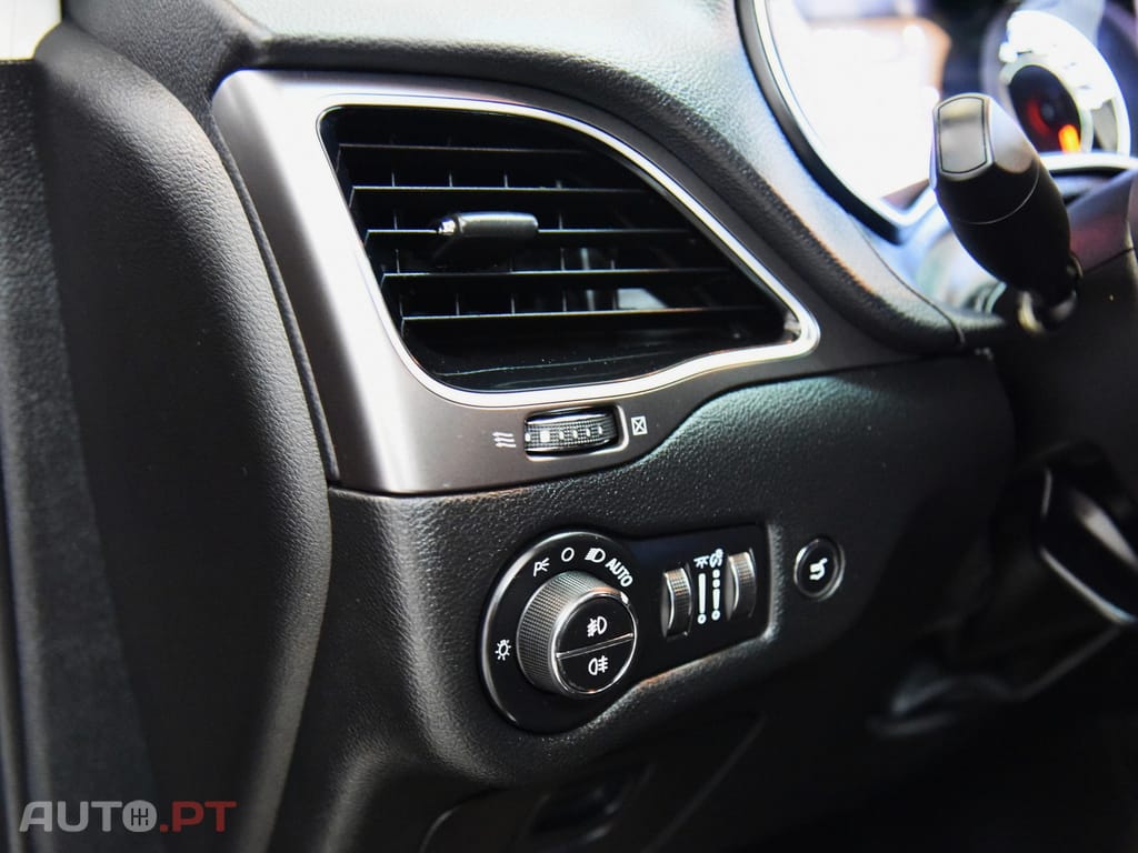 Jeep Cherokee 2.2 D Limited