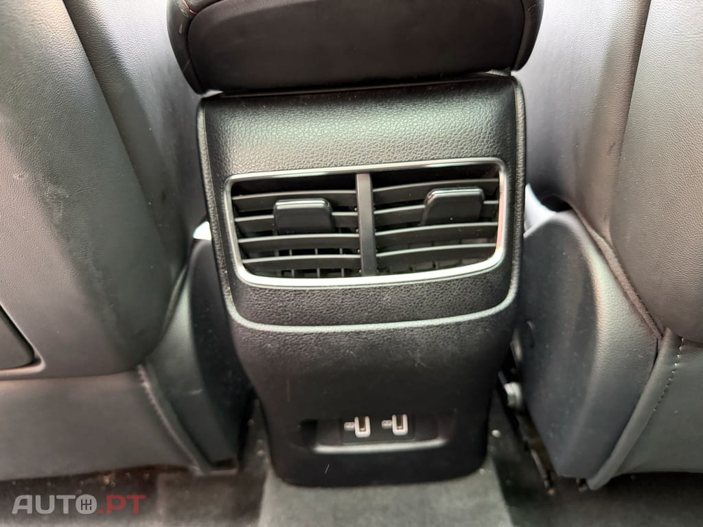 MG EHS PHEV Hybrid Luxury I.V.A DEDUTIVEL