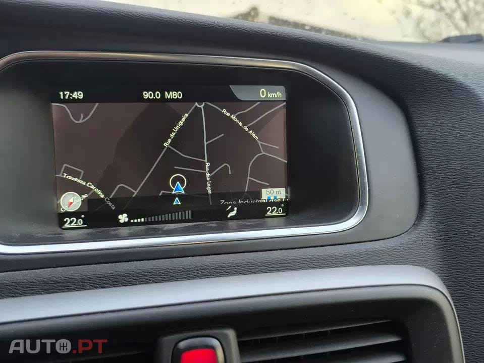 Volvo V40 1.6 D2 Momentum Powershift Eco