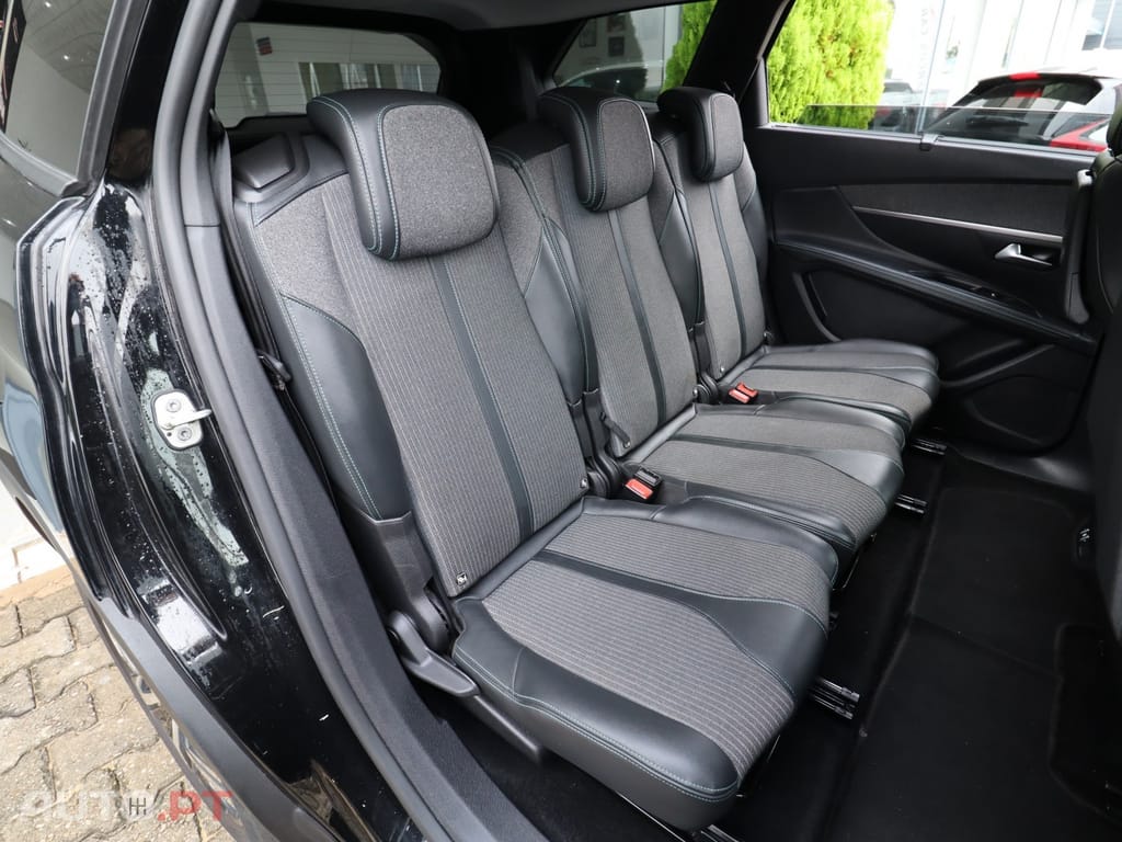 Peugeot 5008 1.5 BlueHDi Allure EAT8