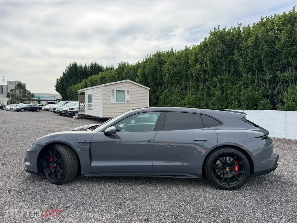 Porsche Taycan GTS