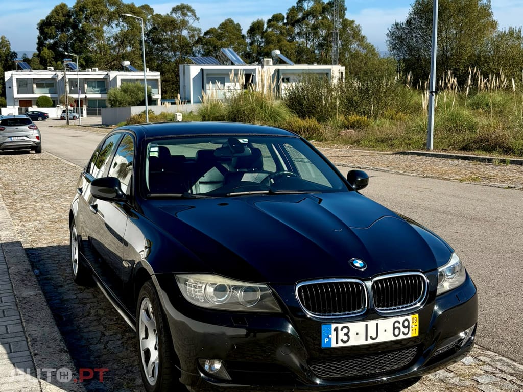 BMW 320 E90 LCI