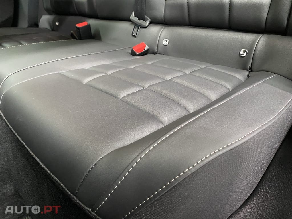 Citroen C4 1.2 PureTech Max EAT8