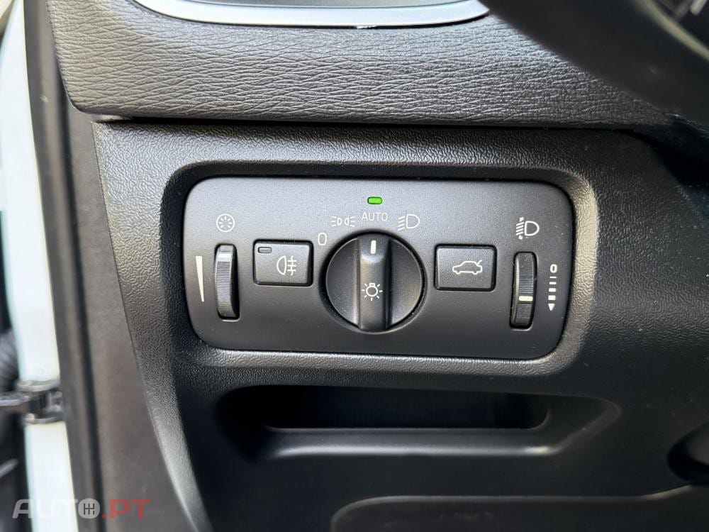 Volvo V40 1.6 D2 Eco R-Design