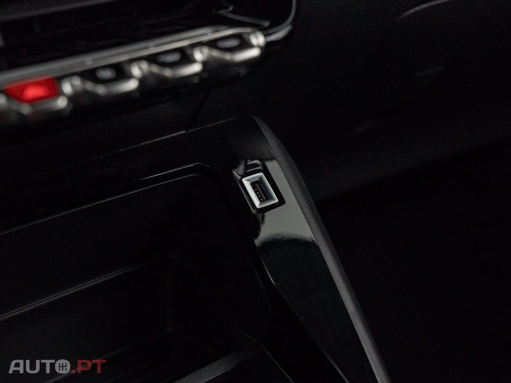 Peugeot E-208 50 kWh Active Pack