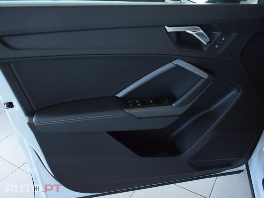 Audi Q3 35 TDI S line S tronic