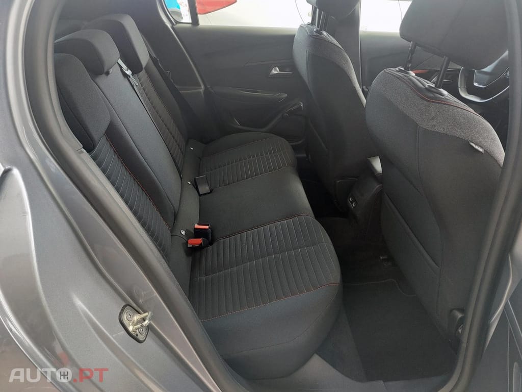 Peugeot E-208 50 kWh Active