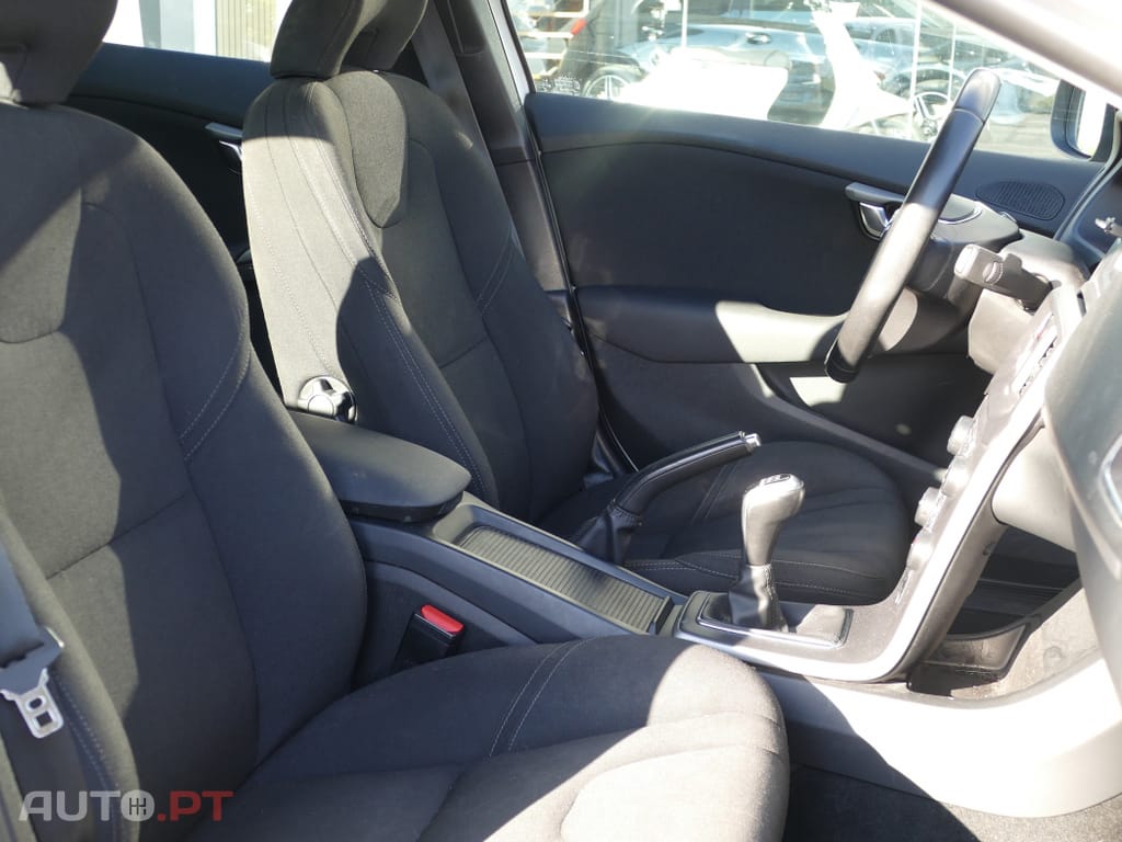 Volvo V40 2.0 D2 Kinetic